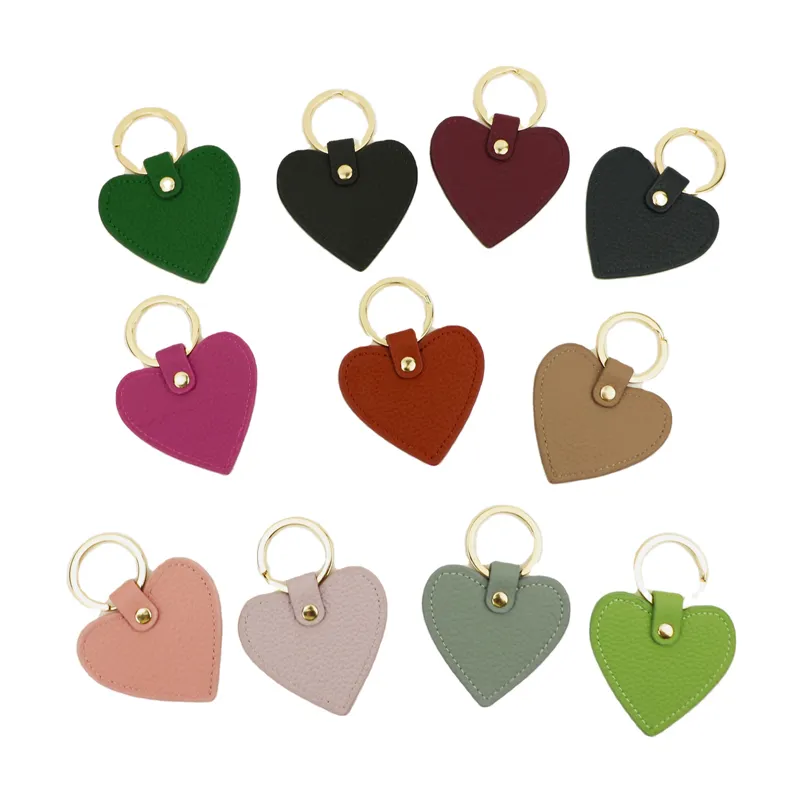 พวงกุญแจหนังรูปหัวใจ (KEYCHAIN-00899)