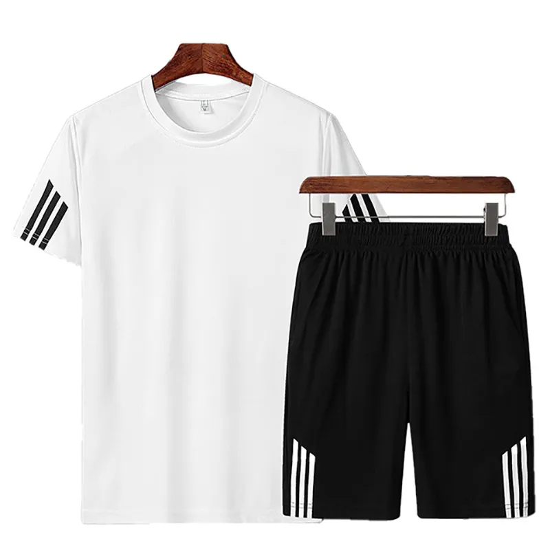 ชุดกีฬา เสื้อพร้อมกางเกงขาสั้น แบบ Unisex แถบ 3 ขีด ใส่วิ่งออกกำลังกาย ใส่สบายแห้งเร็วระบายอากาศดี (SPO-00686)